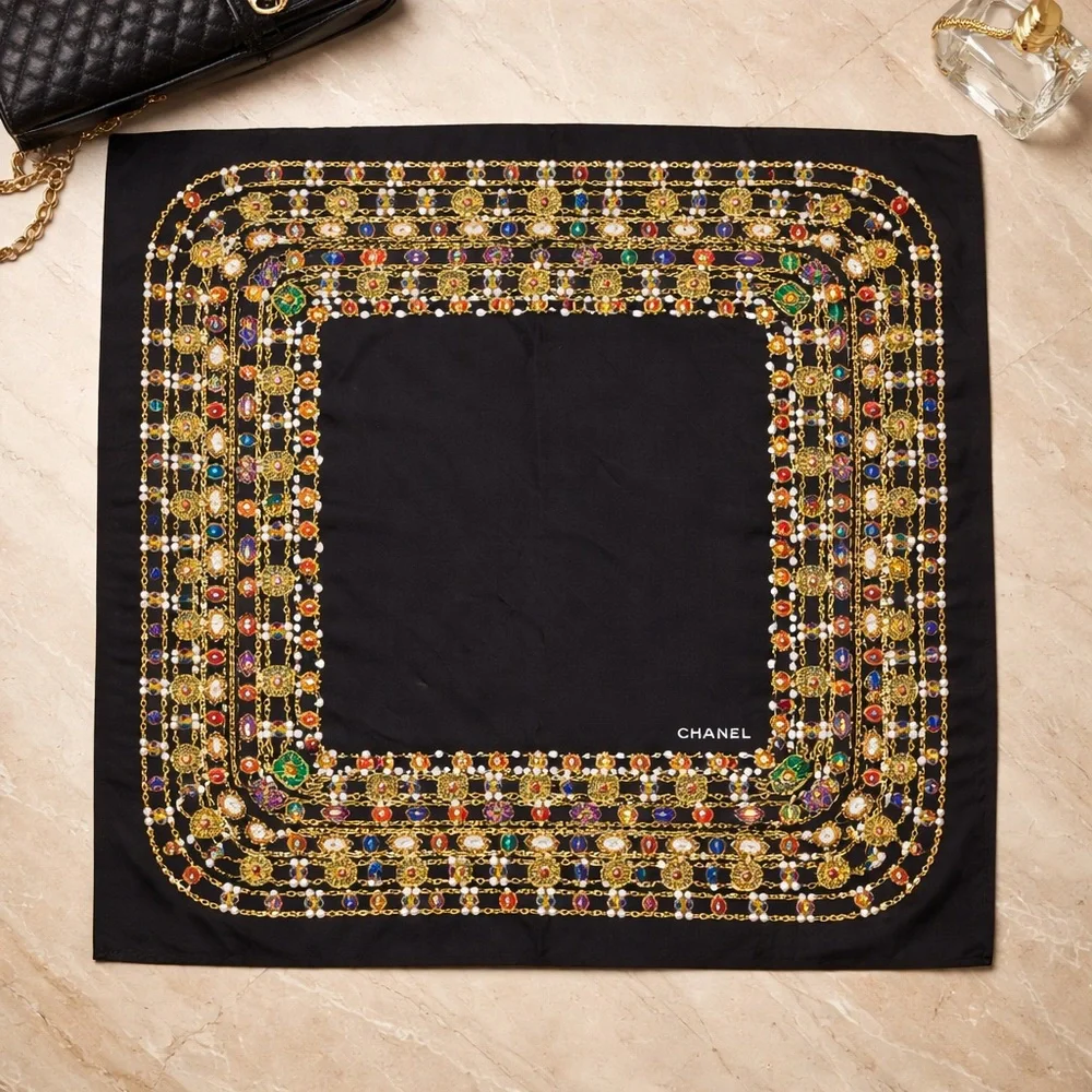 CHANEL elegant silk
